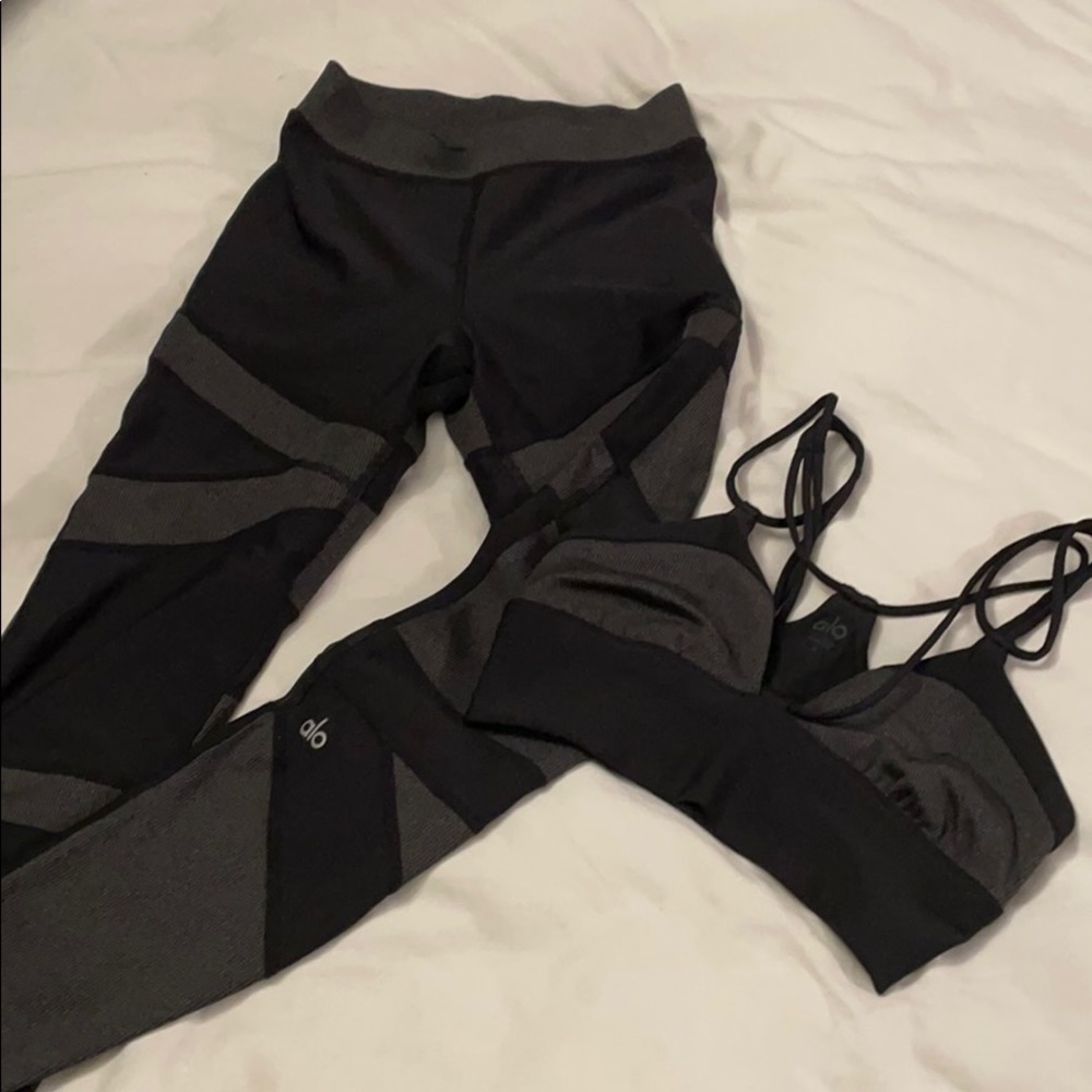 Alo leggings and sports bra